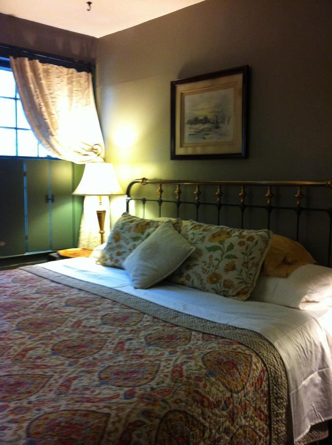 Innkeeper'S Place B&B Stafford Esterno foto